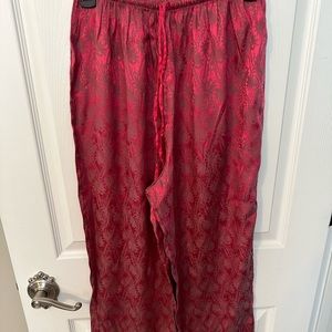 VS lounge pants in great condition